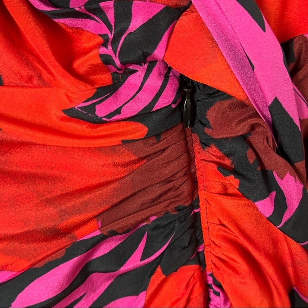 Veronica Beard Lorina Floral Wrap Dress - Picture 4 of 7